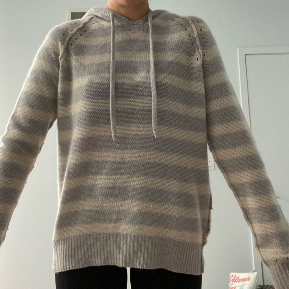Intermix 100% Cashmere Sweater